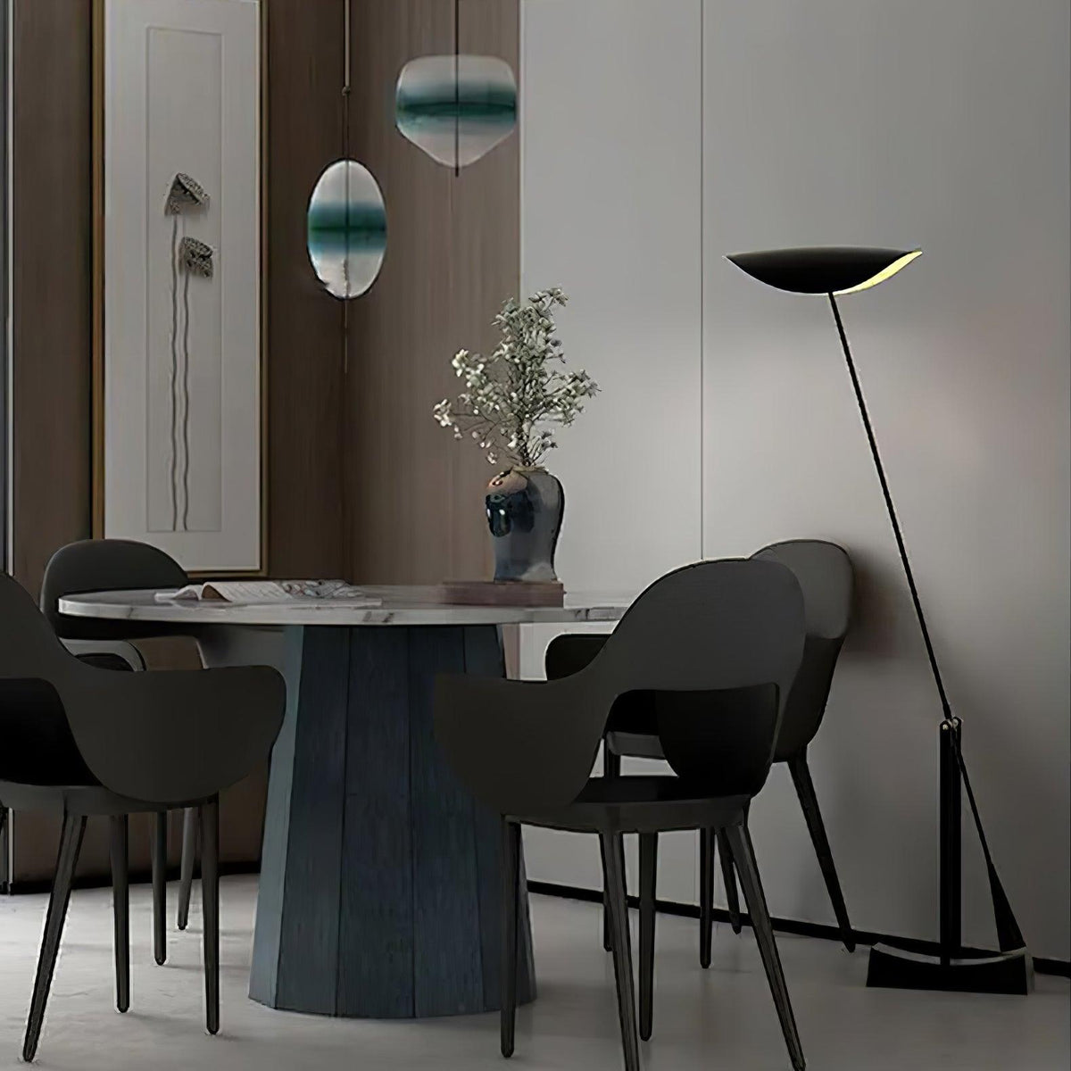 Teriisina lámpara de pie