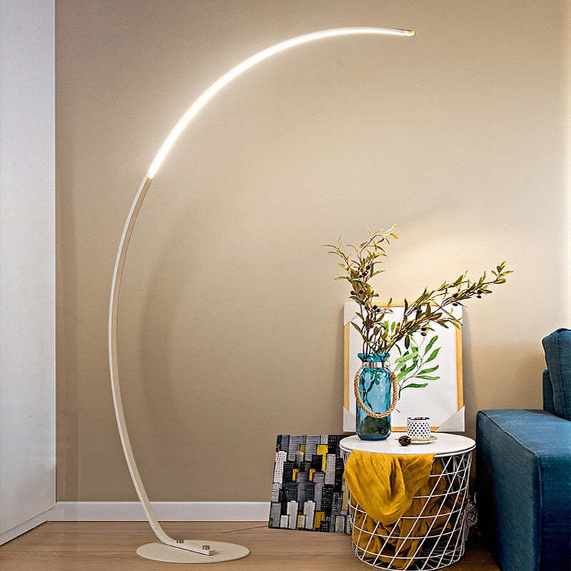 Mira Moderna Lineal Metal/Silicio LED Lámpara de Pie, Negra/Blanca