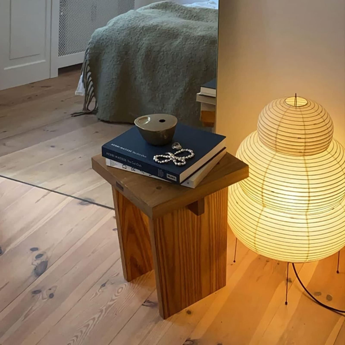 Tranquilux lámpara de mesa de papel inspirada en Japón