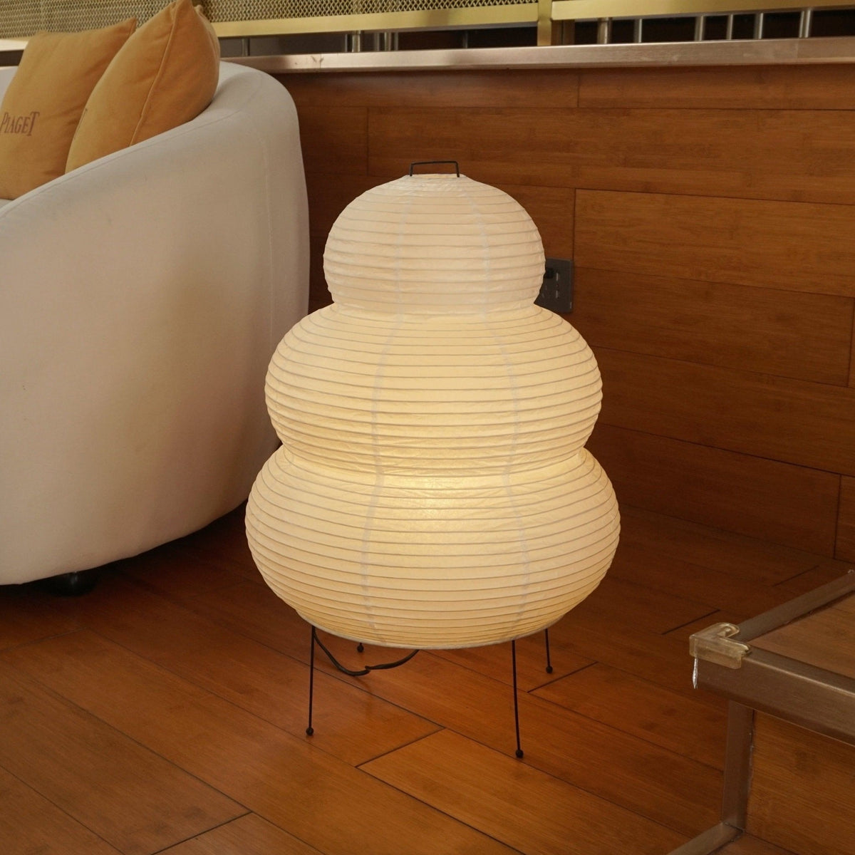Tranquilux lámpara de mesa de papel inspirada en Japón