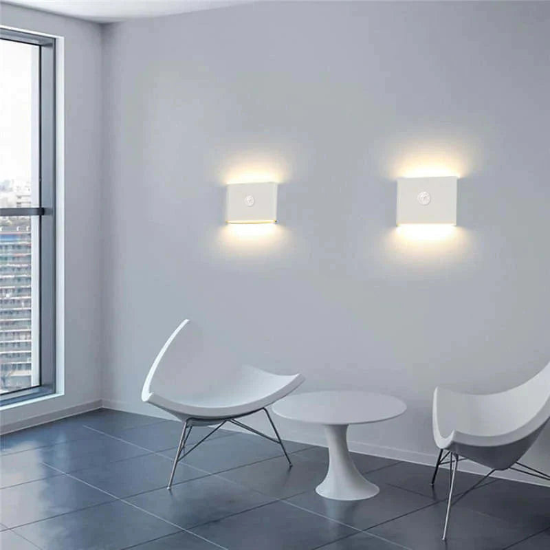 Ray Moderna LED Rectangular Metal/Acrílico Aplique de Pared Blanca/Negra
