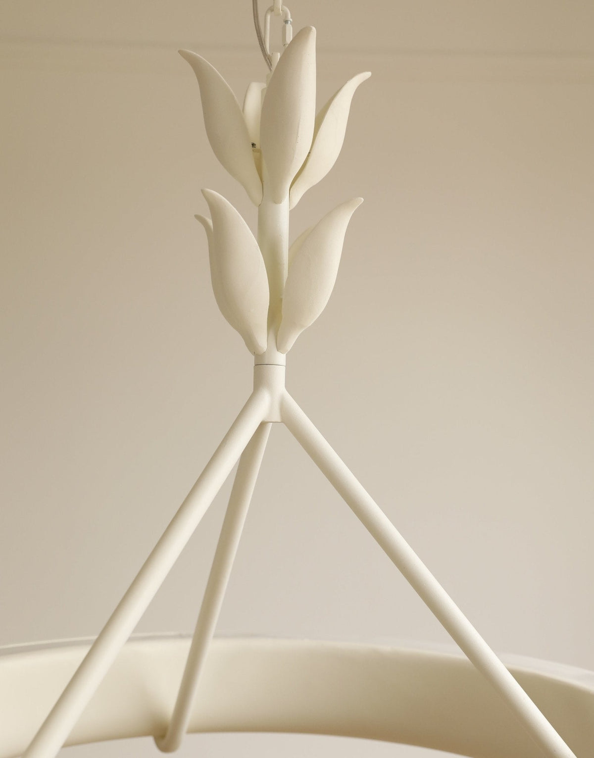 Eixor lámpara de araña de yeso blanca forma floral minimalista