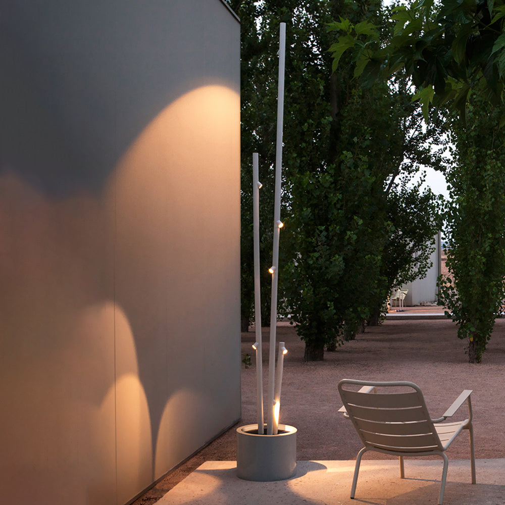 Ray Minimalista Lineal Metal Lampara De Pie Exterior