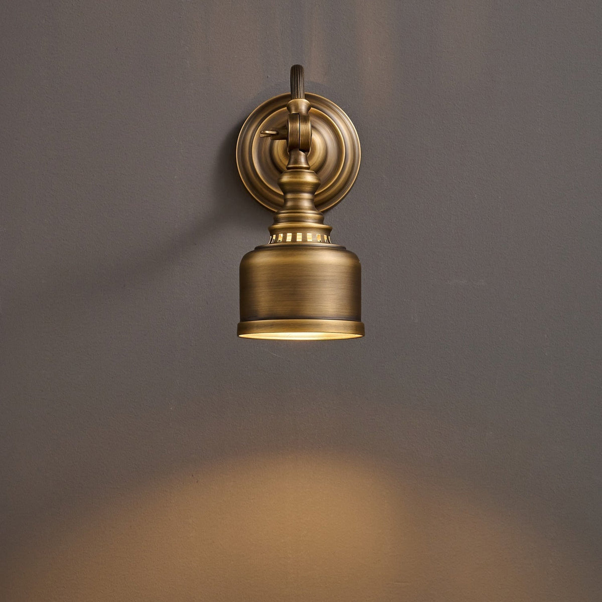 Orelelenne aplique de pared Gooseneck