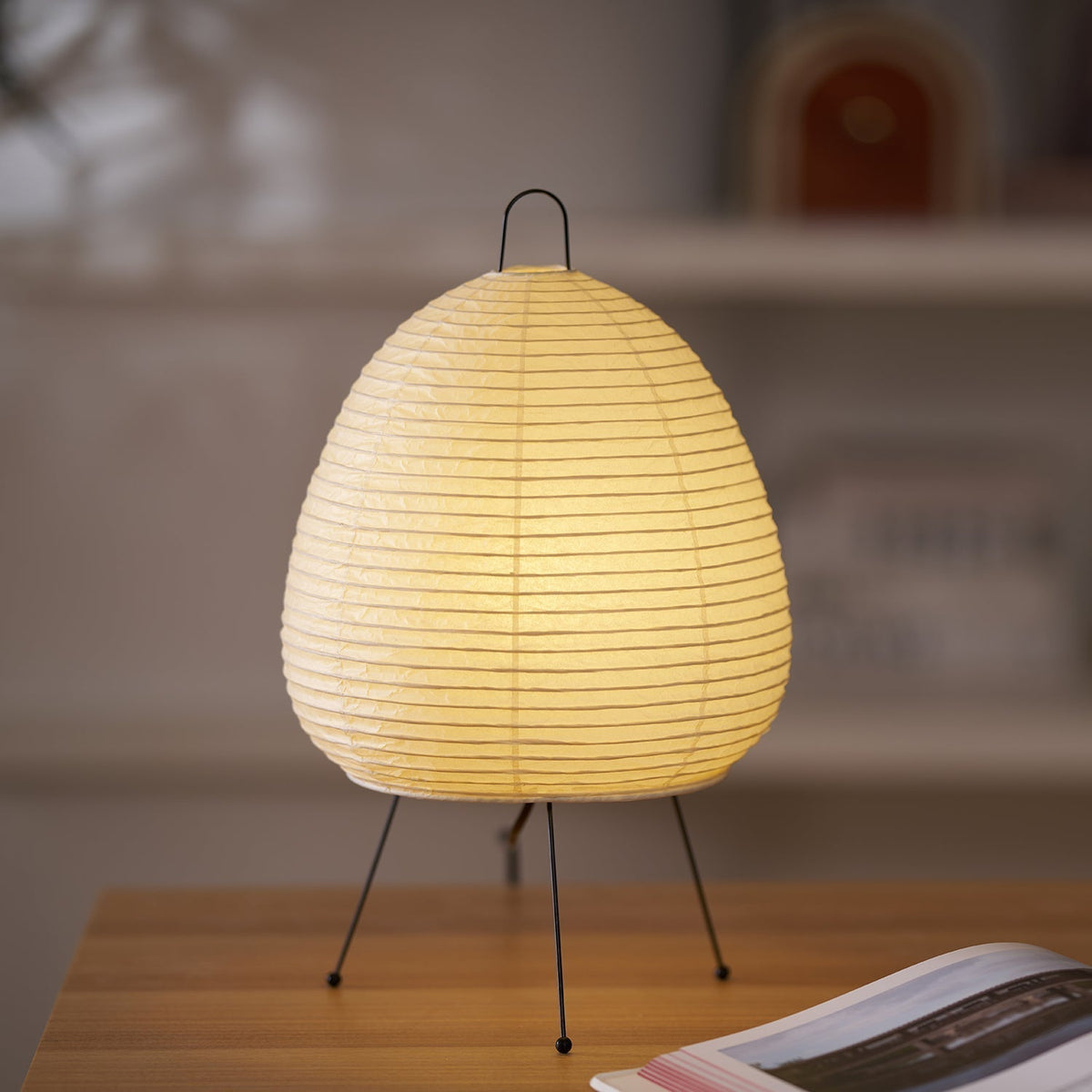 Tranquilux lámpara de mesa de papel inspirada en Japón