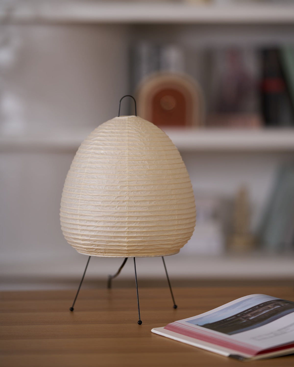 Tranquilux lámpara de mesa de papel inspirada en Japón