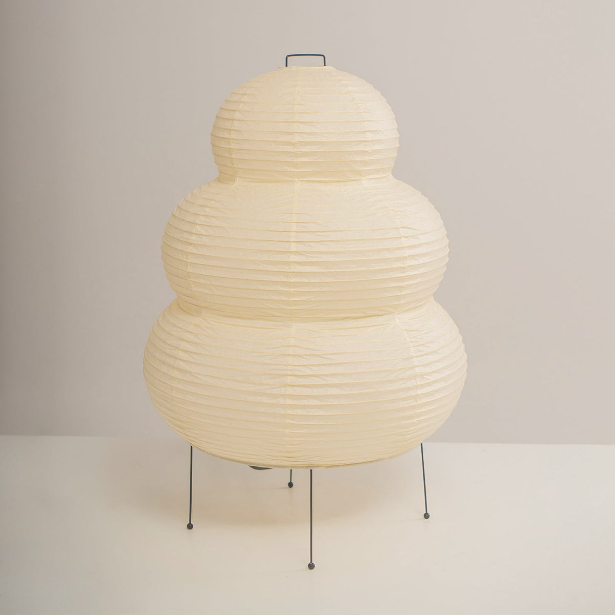 Tranquilux lámpara de mesa de papel inspirada en Japón