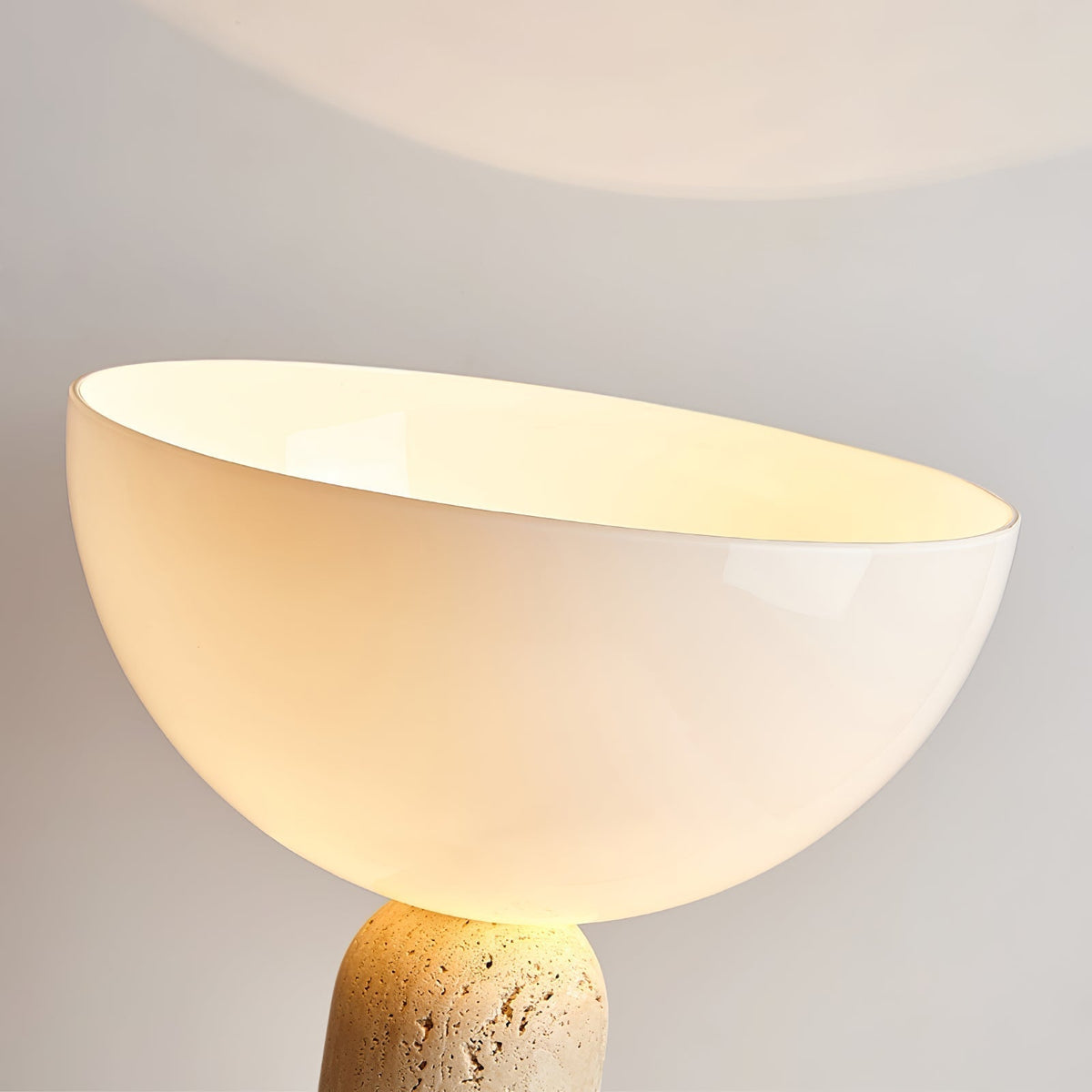 Tion travertino lámpara de mesa