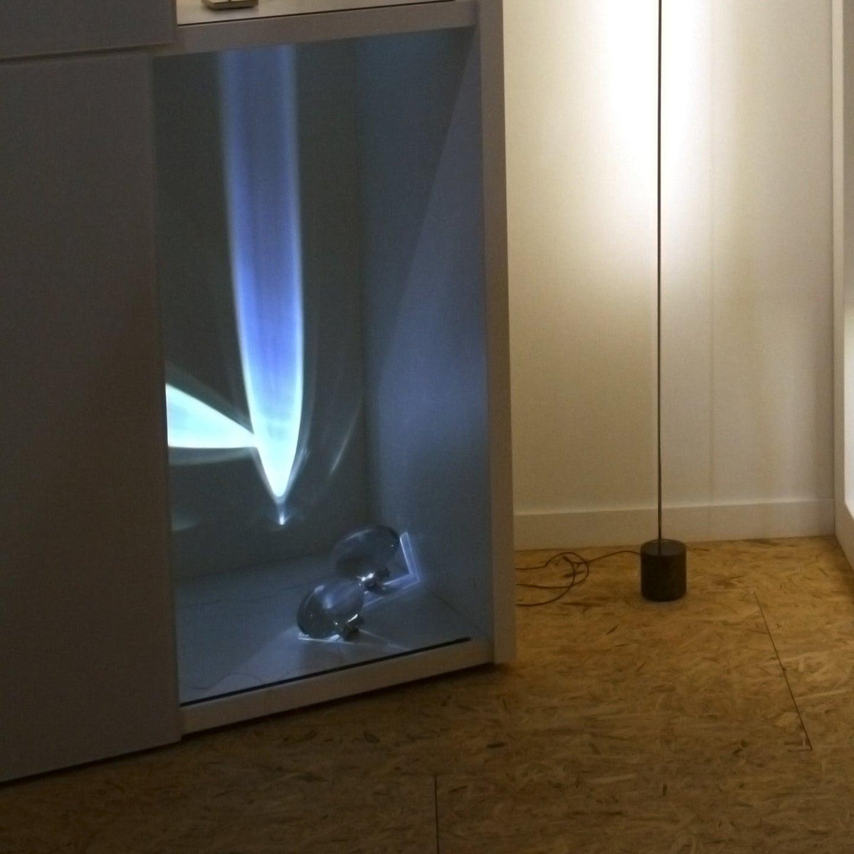 Solarece lámpara de mesa cristal minimalista