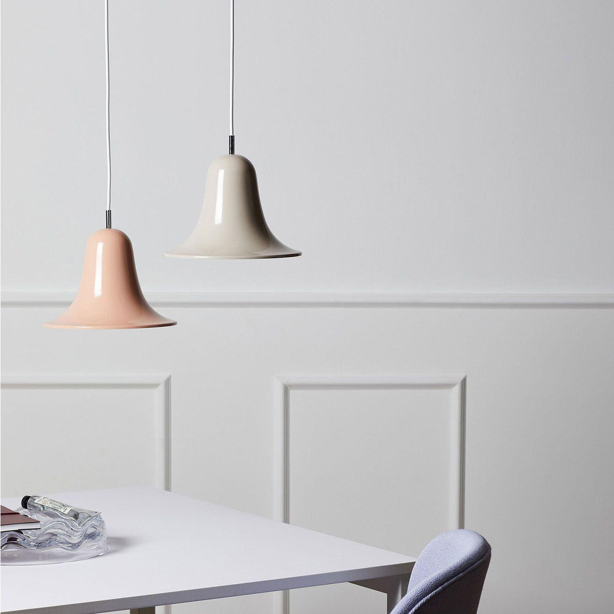 Nevin lámpara colgante minimalista con pantalla en forma de campana