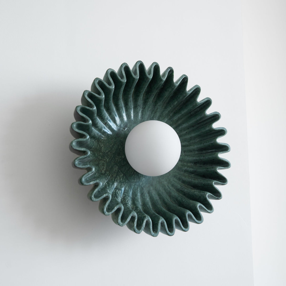 Avenisielle aplique de pared