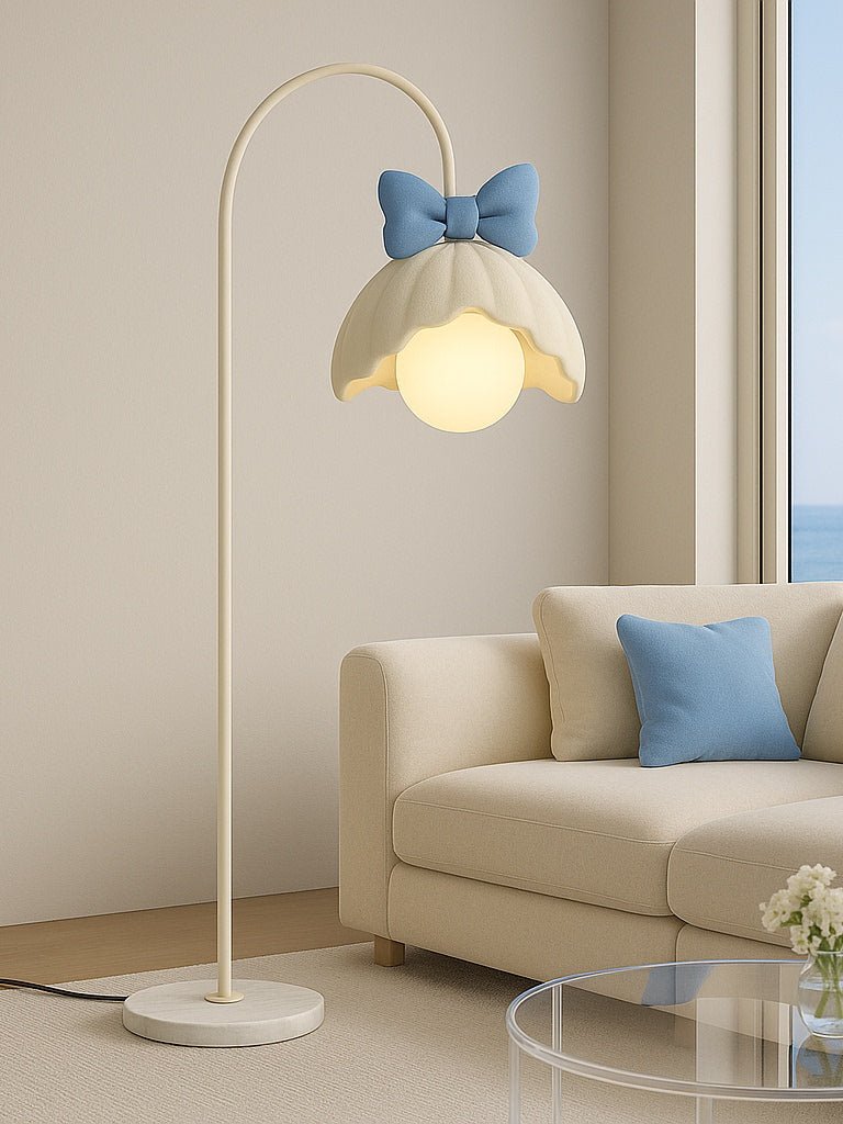 Bow lámpara de pie Trim pétalo pantalla