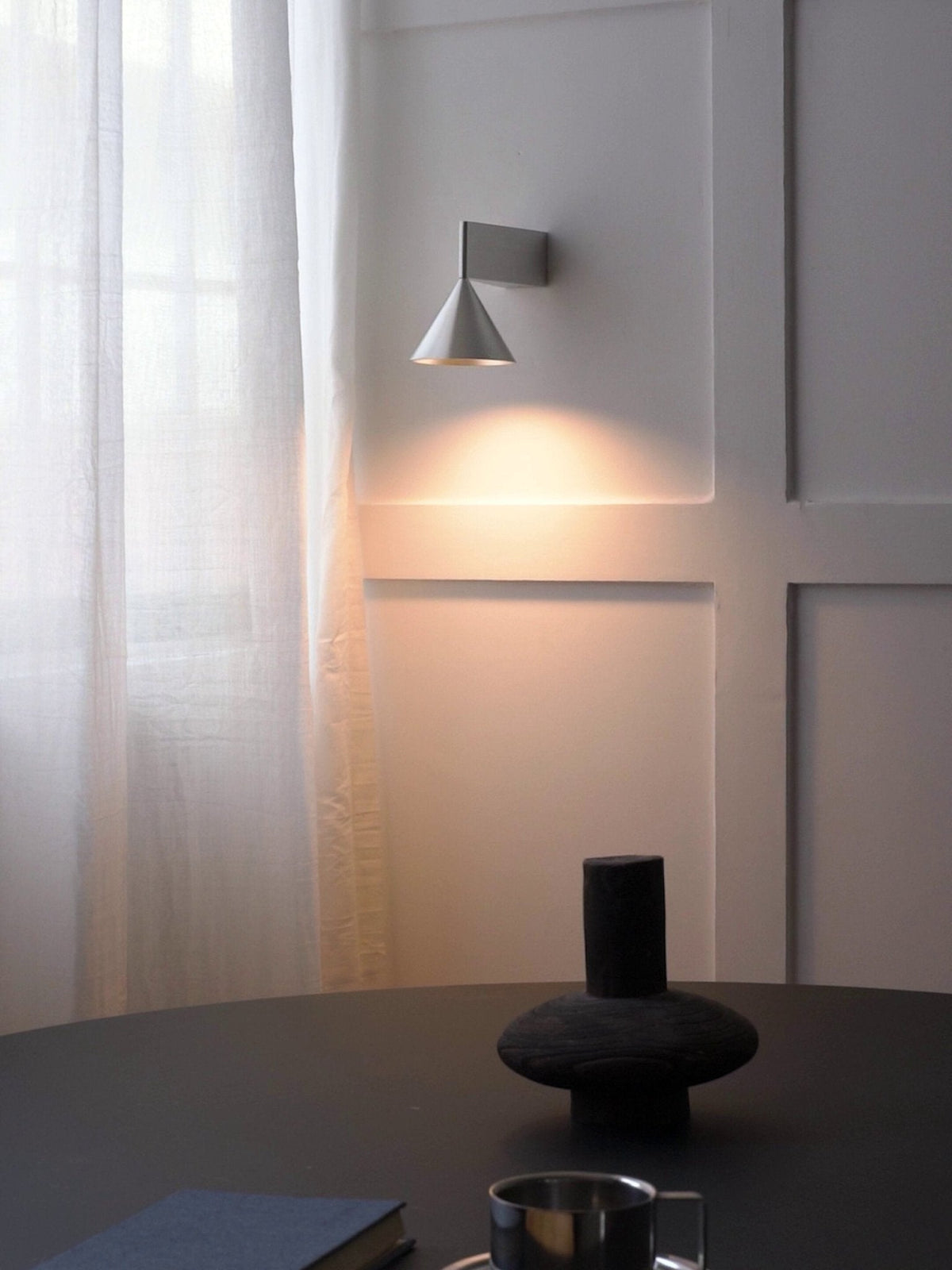 Serevan aplique de pared Calice Cone
