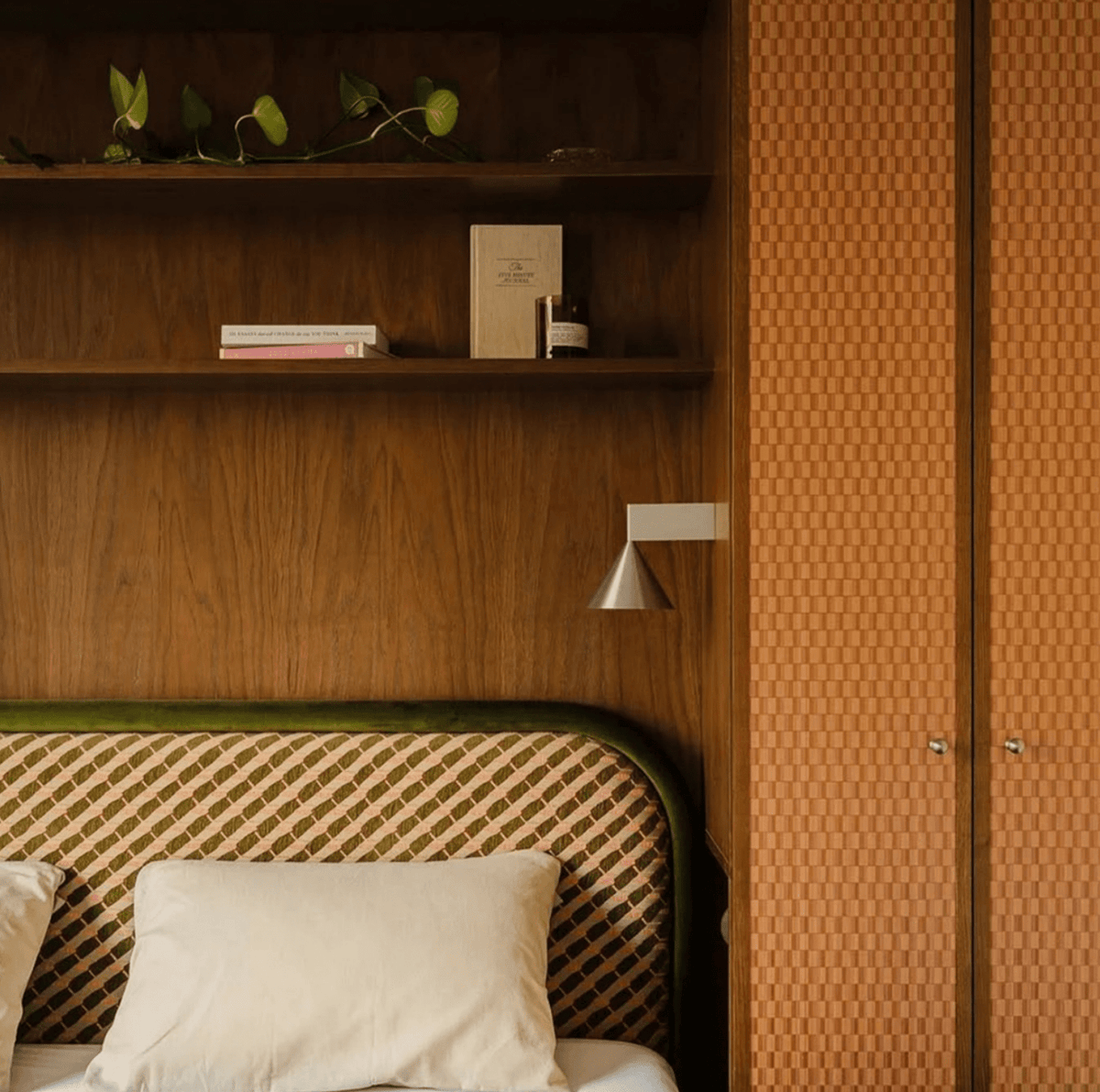 Serevan aplique de pared Calice Cone