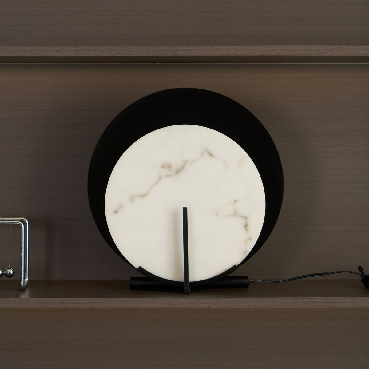 Astix lámpara de mesa de medio círculo en alabastro