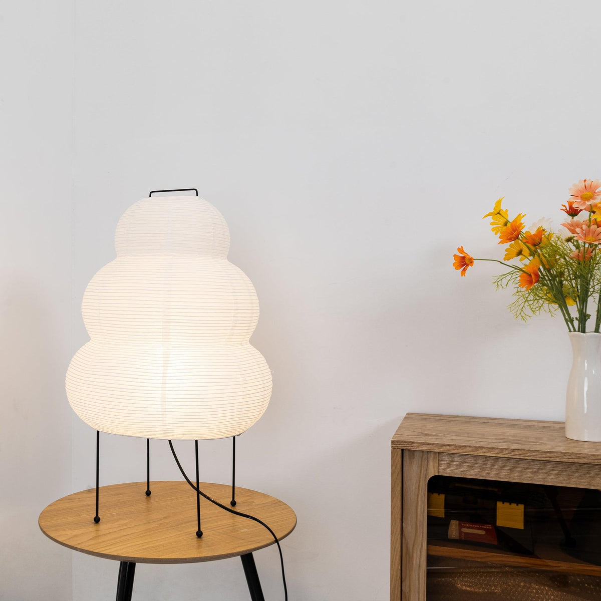 Tranquilux lámpara de mesa de papel inspirada en Japón
