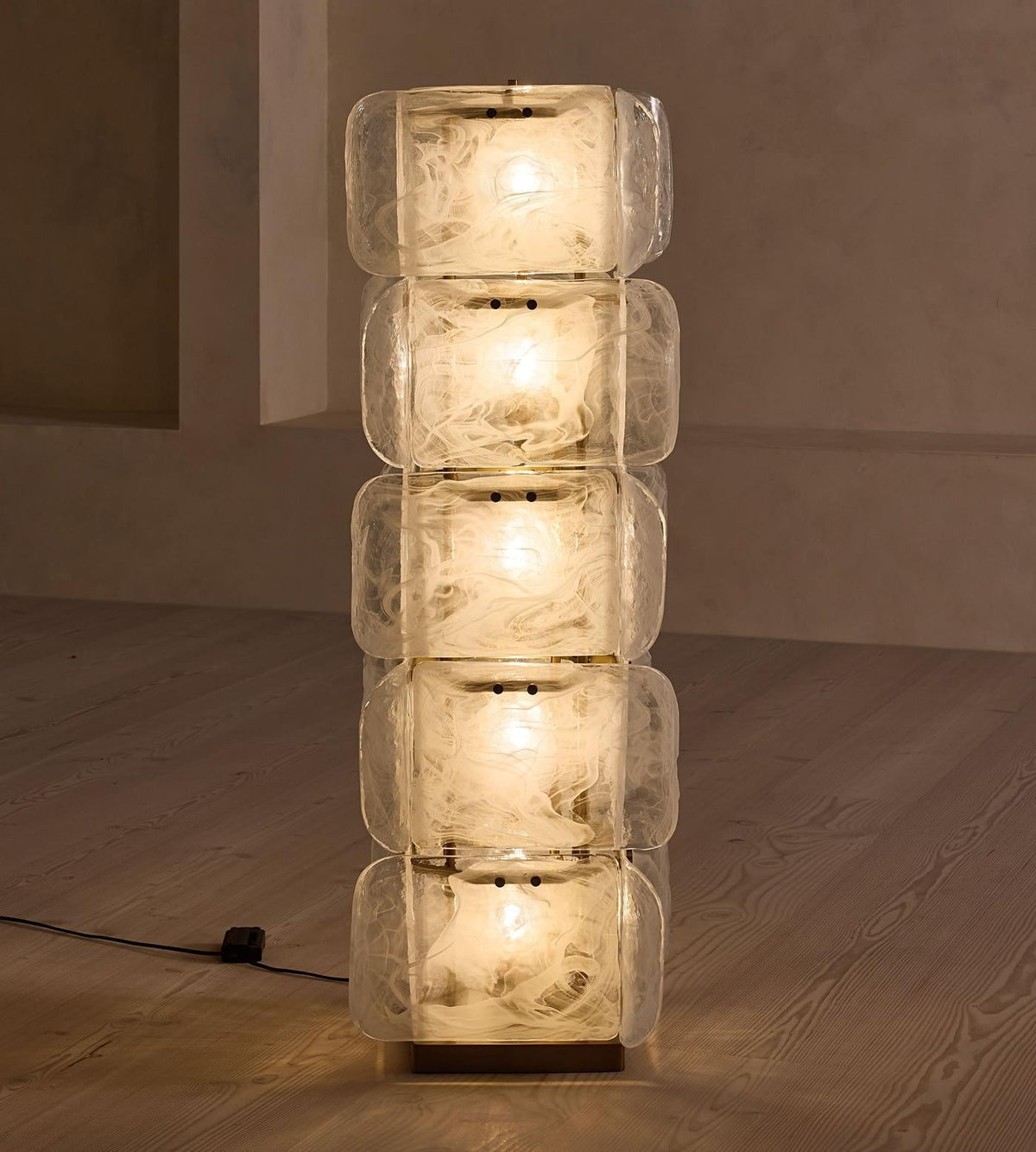 Cubo lámpara de pie