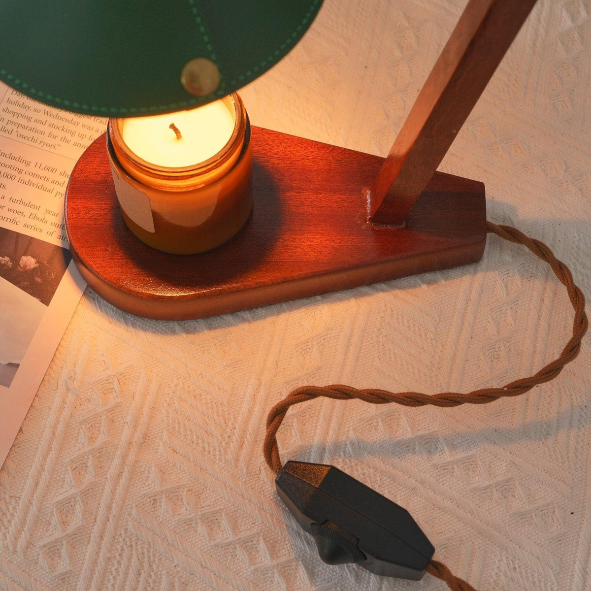 Oreliira lámpara de mesa