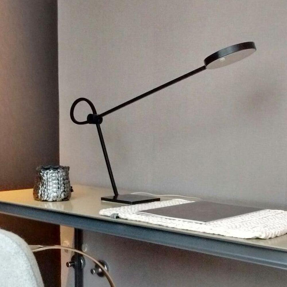 Seleliella lámpara de mesa contemporánea