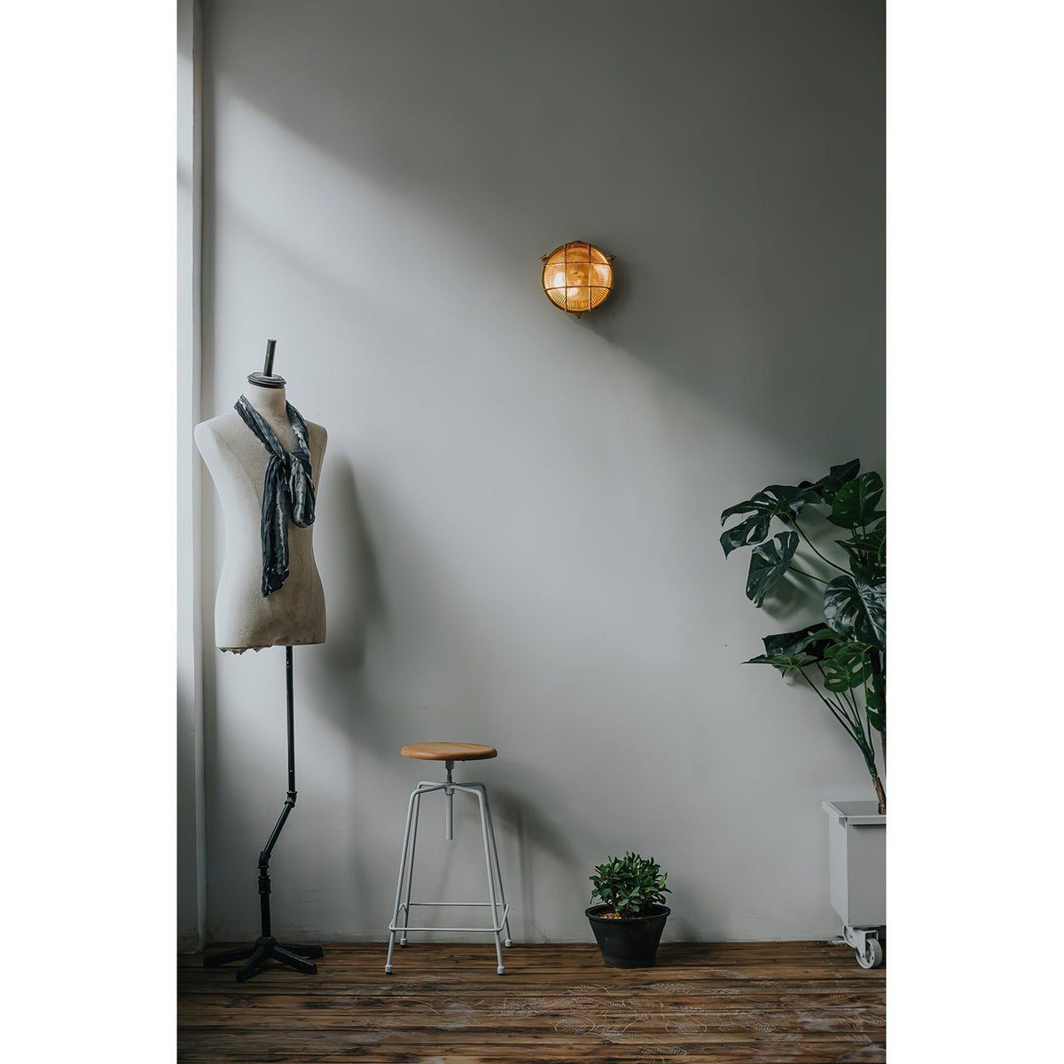 Lioriette aplique de pared