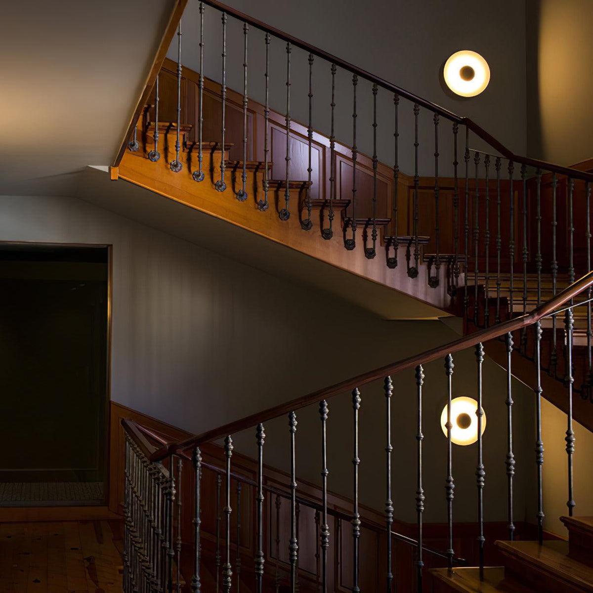 Xevan aplique de pared elegancia Simplicity resplandor