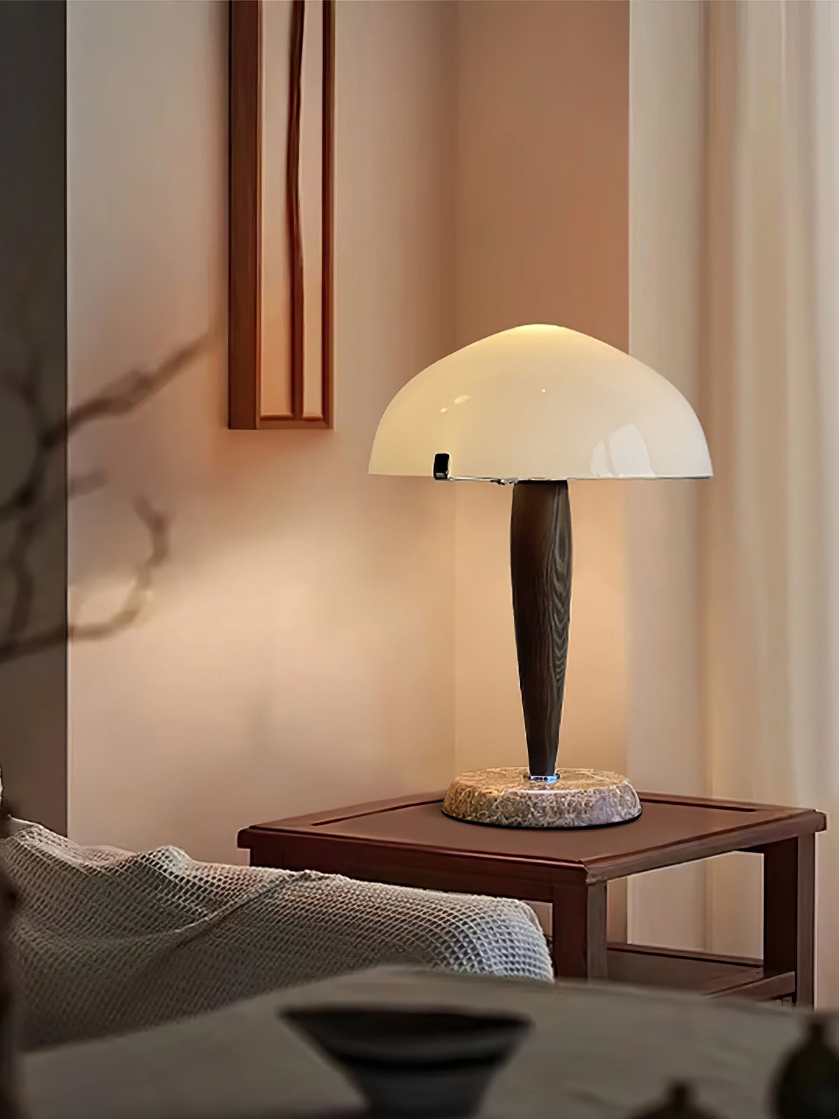 Emerson lámpara de mesa de madera