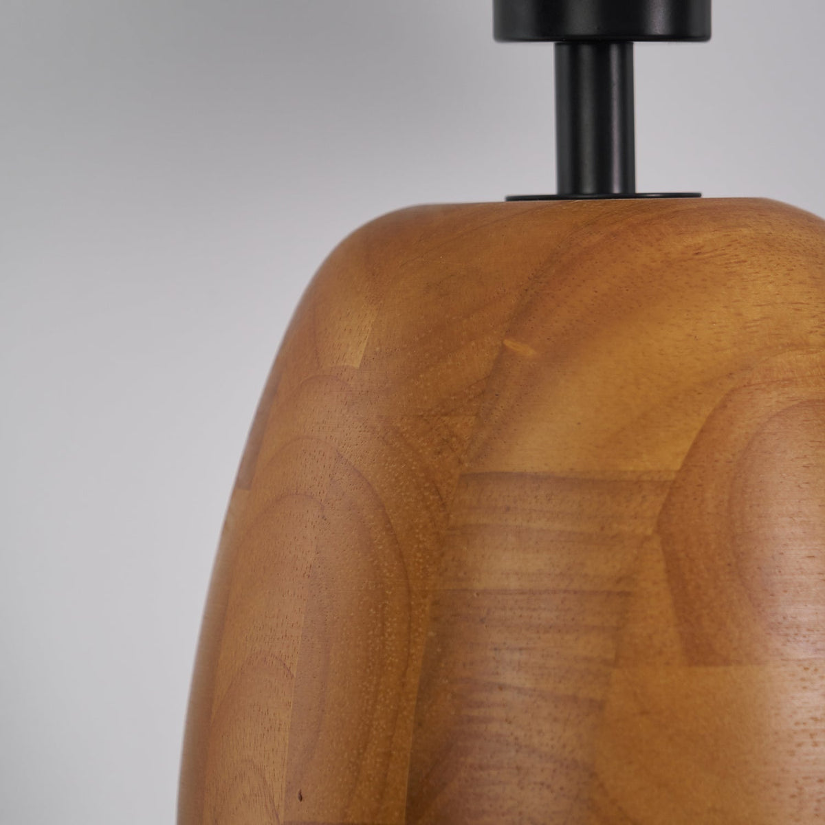 Syloraya lámpara de mesa moderna de madera