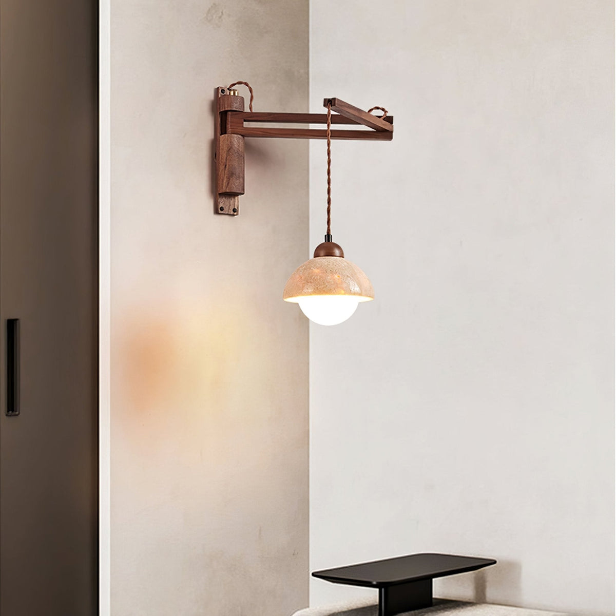 Noreenne de travertino aplique de pared con brazo oscilante enchufe enchufable