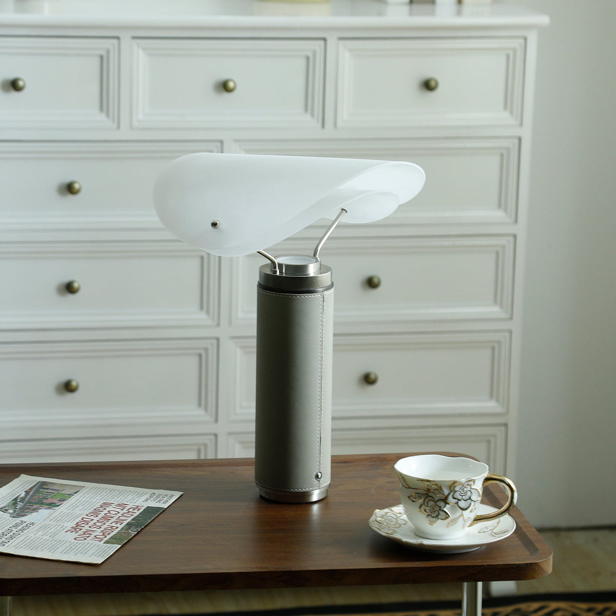 Inorielis lámpara de mesa escultórica de travertino