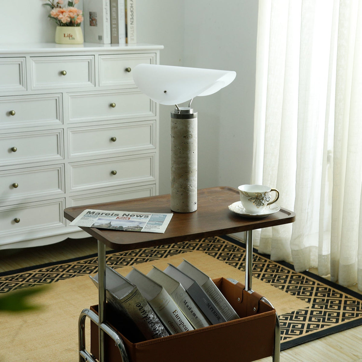 Inorielis lámpara de mesa escultórica de travertino