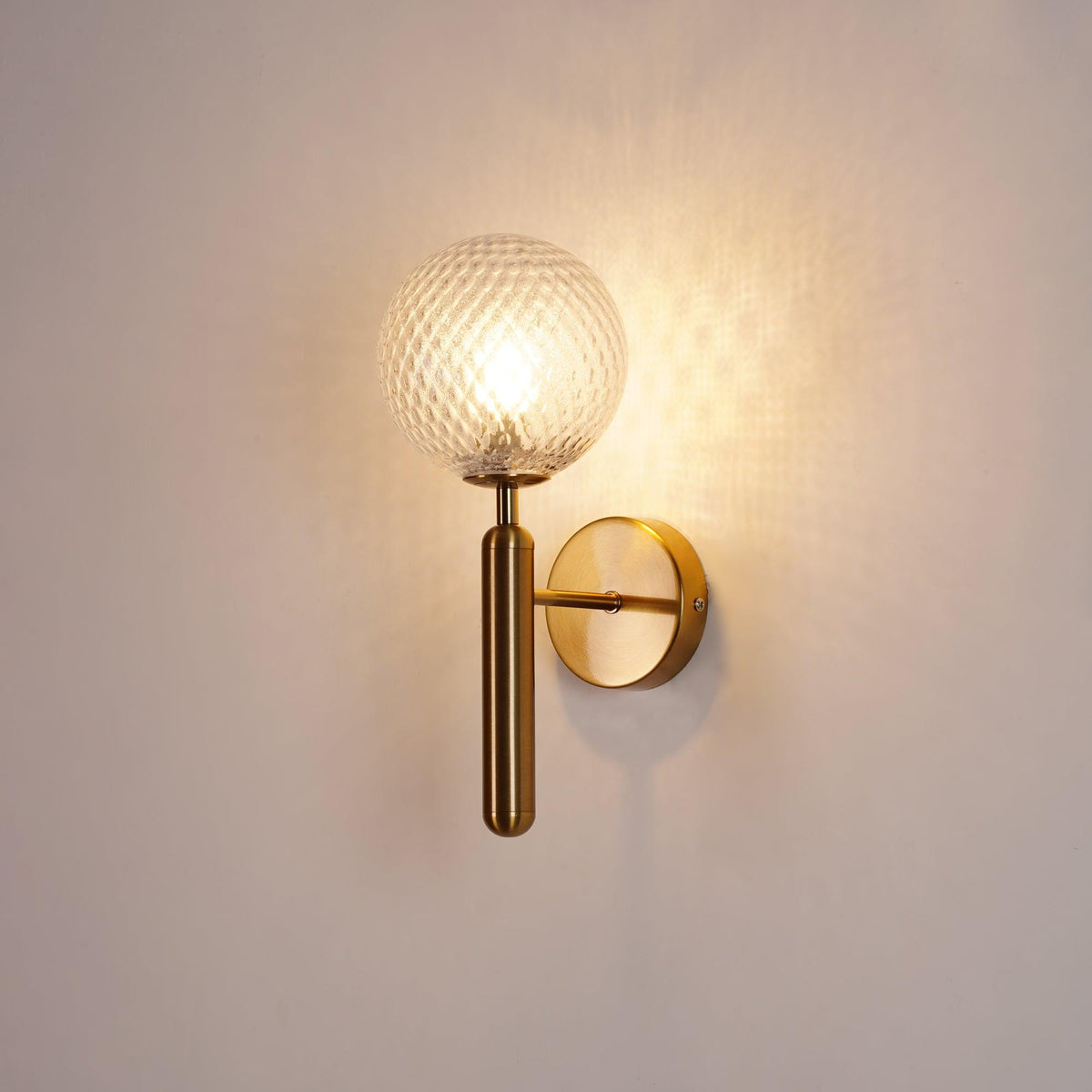 Kynlo aplique de pared con globos de vidrio claro estilo nórdico enchufable esfera