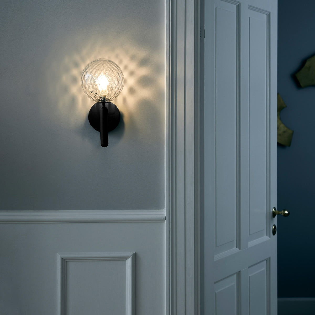 Kynlo aplique de pared con globos de vidrio claro estilo nórdico enchufable esfera