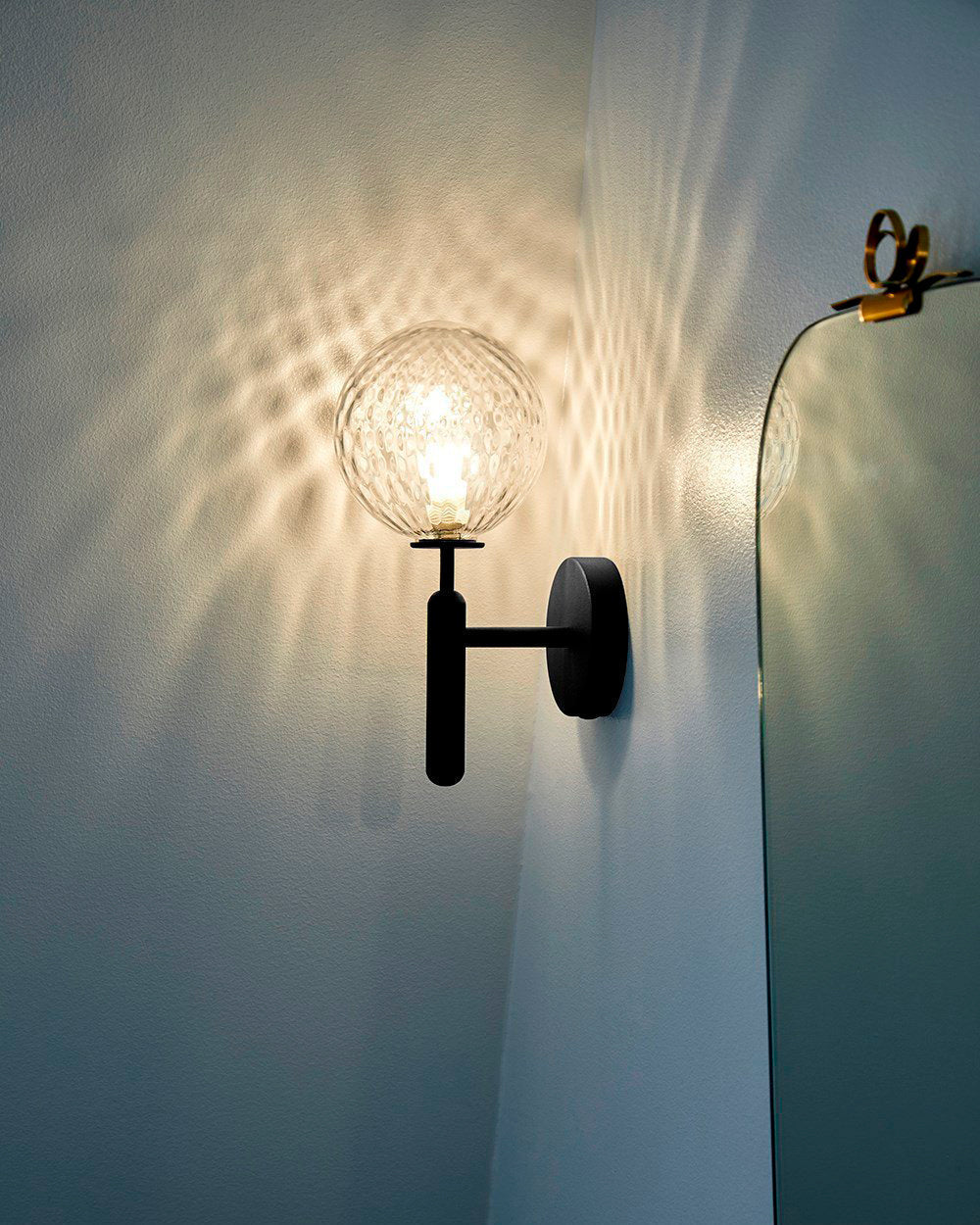 Kynlo aplique de pared con globos de vidrio claro estilo nórdico enchufable esfera