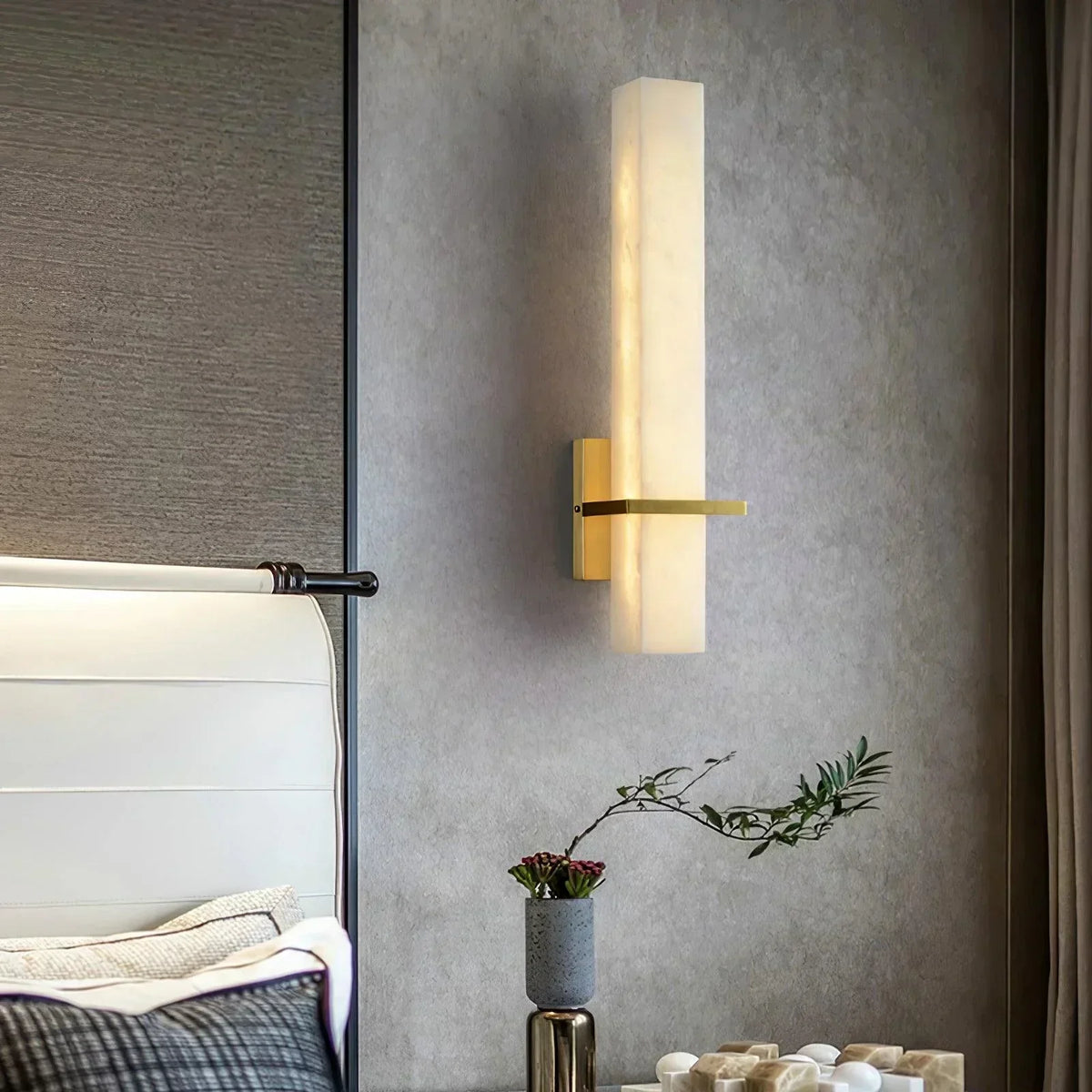 Eiriaya aplique de pared blanco alabastro latón moderno cuboide