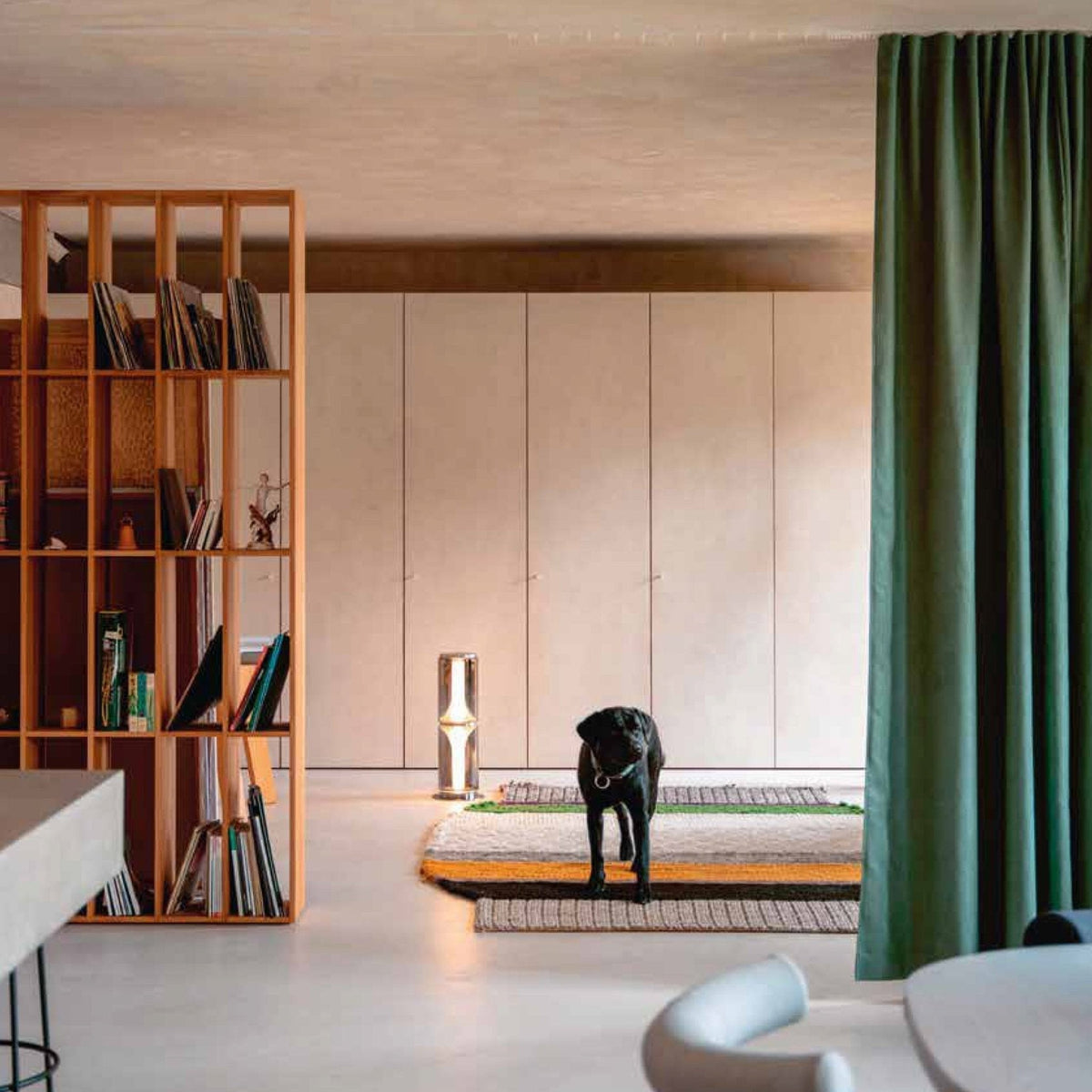 Halston Miles lámpara de mesa
