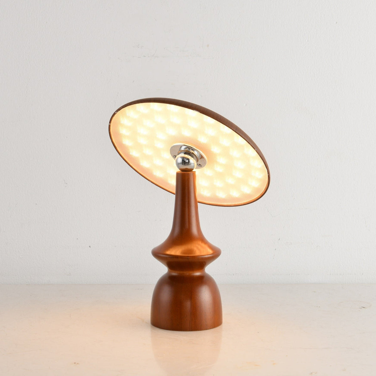Orbis lámpara de mesa vintage de madera