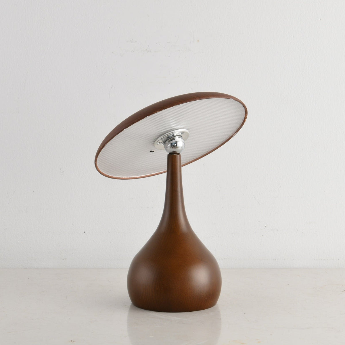 Orbis lámpara de mesa vintage de madera