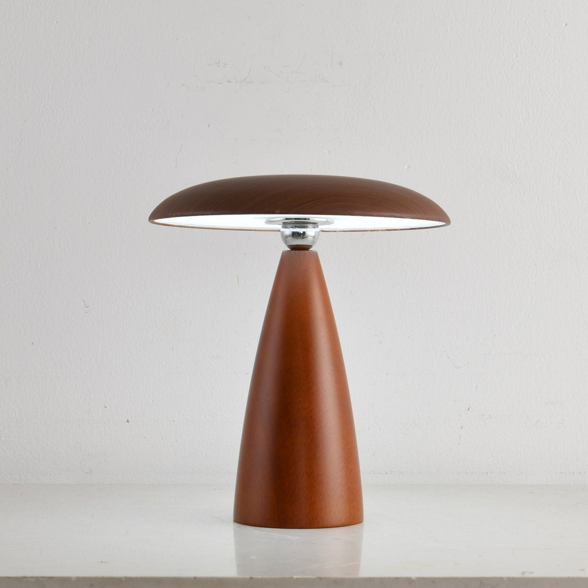 Orbis lámpara de mesa vintage de madera