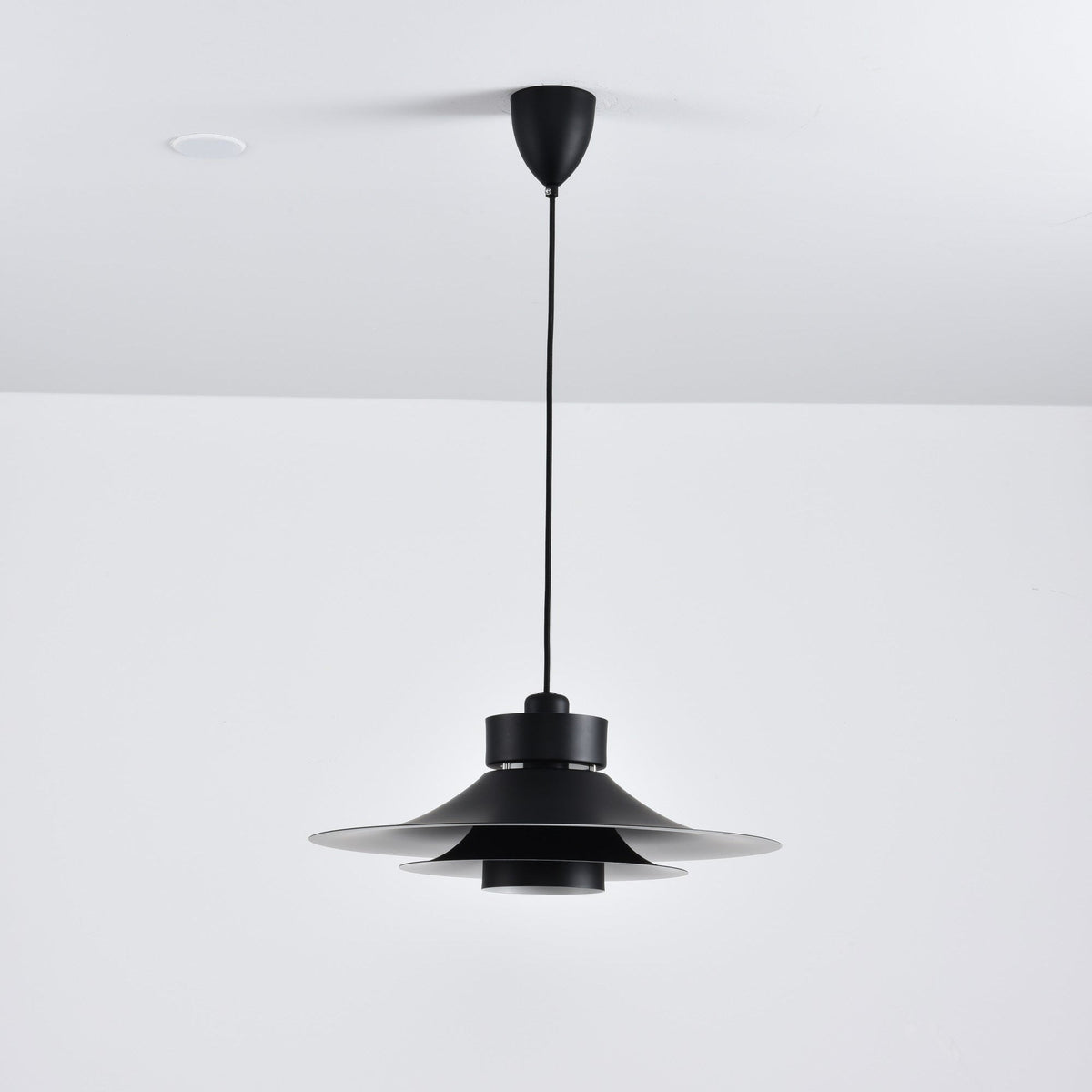 Rivivaya lámpara colgante minimalista