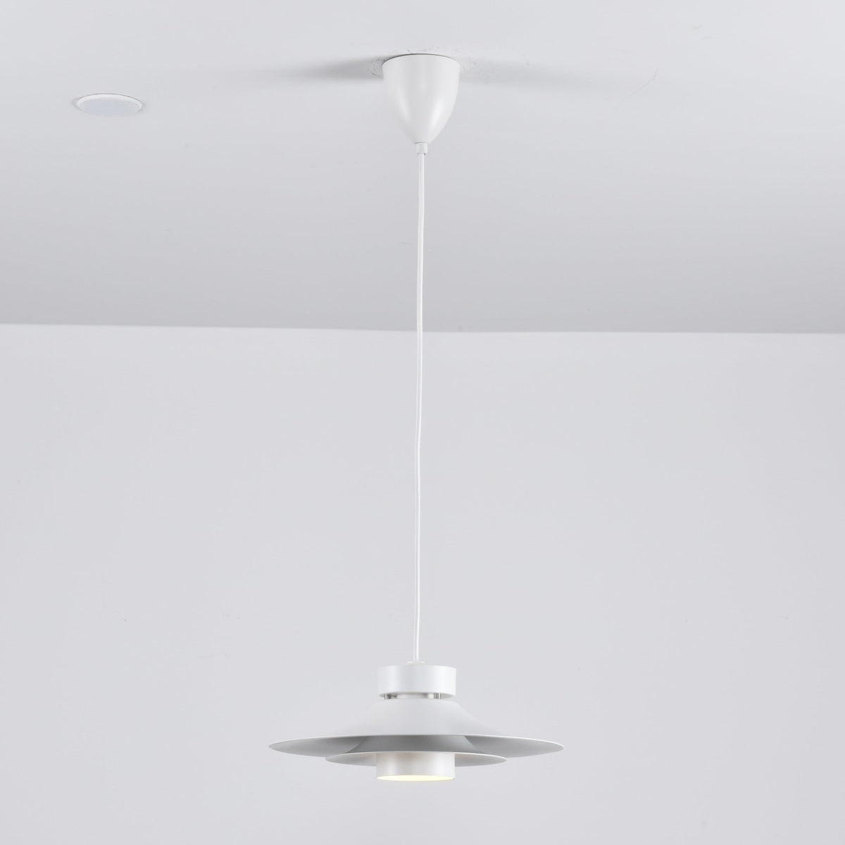 Rivivaya lámpara colgante minimalista