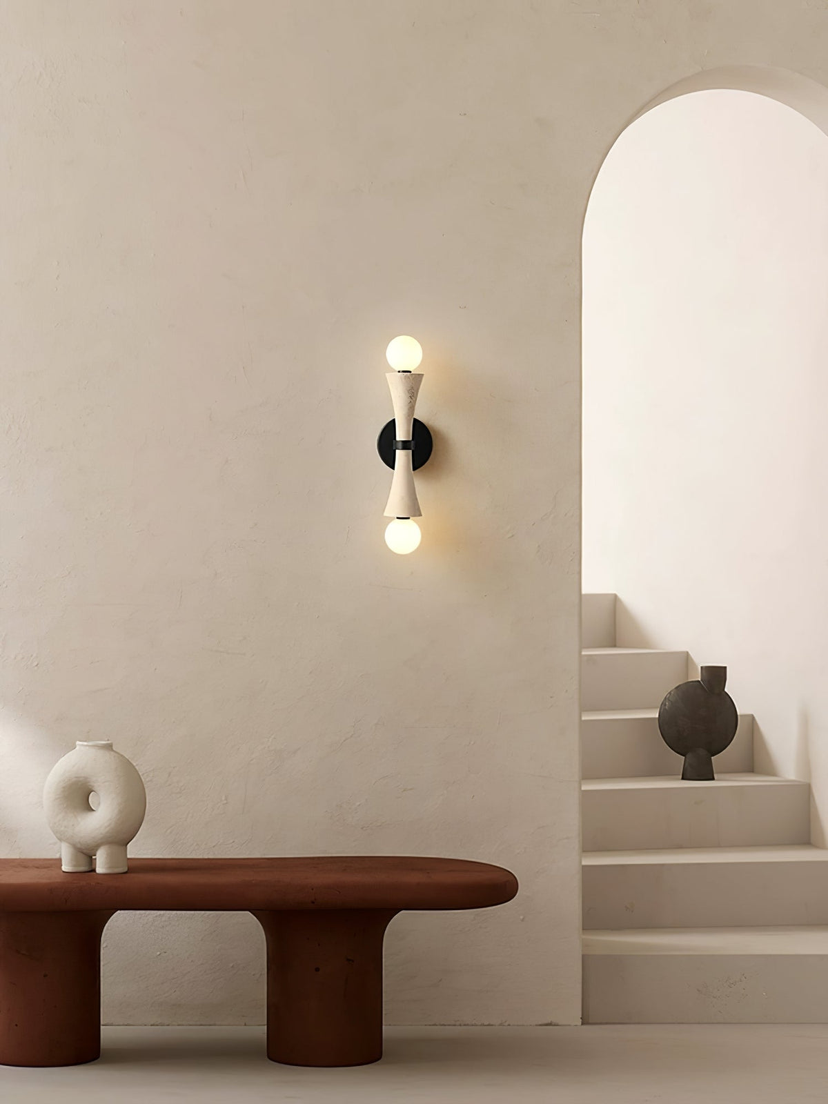 Oloriel aplique de pared escultórico de travertino
