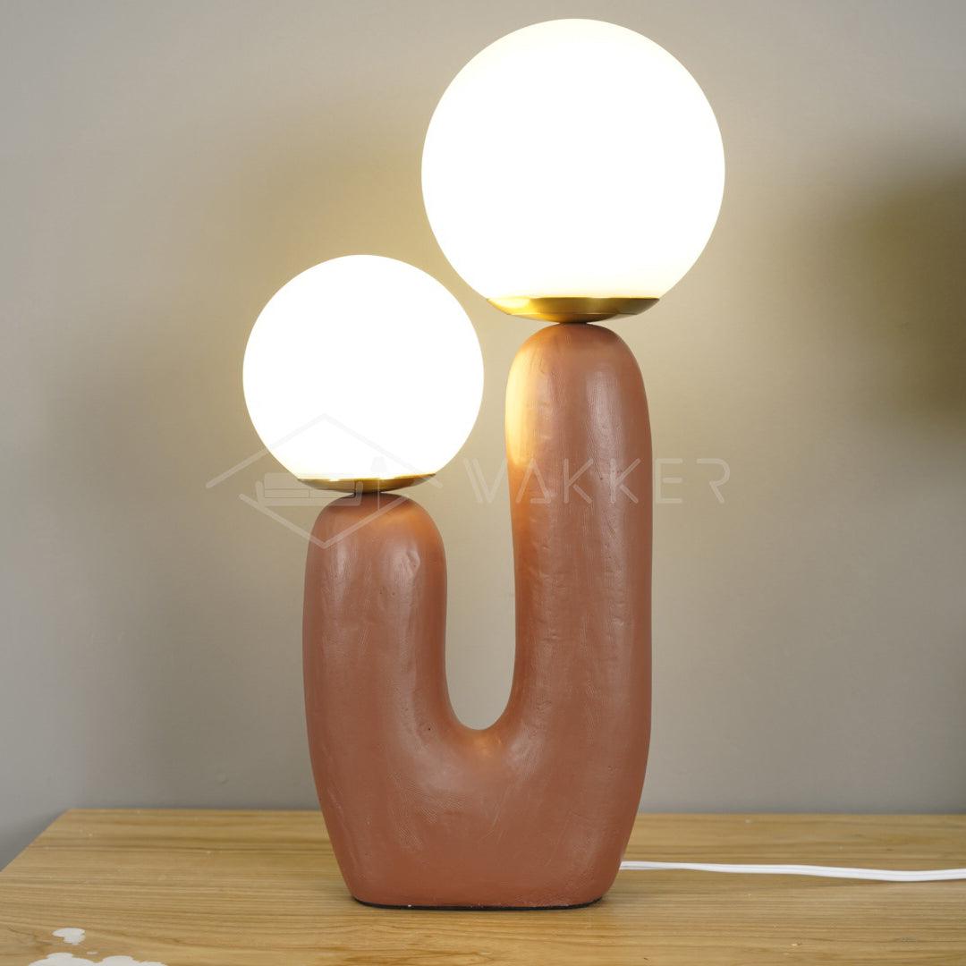 Elyrain lámpara de mesa artística de resina