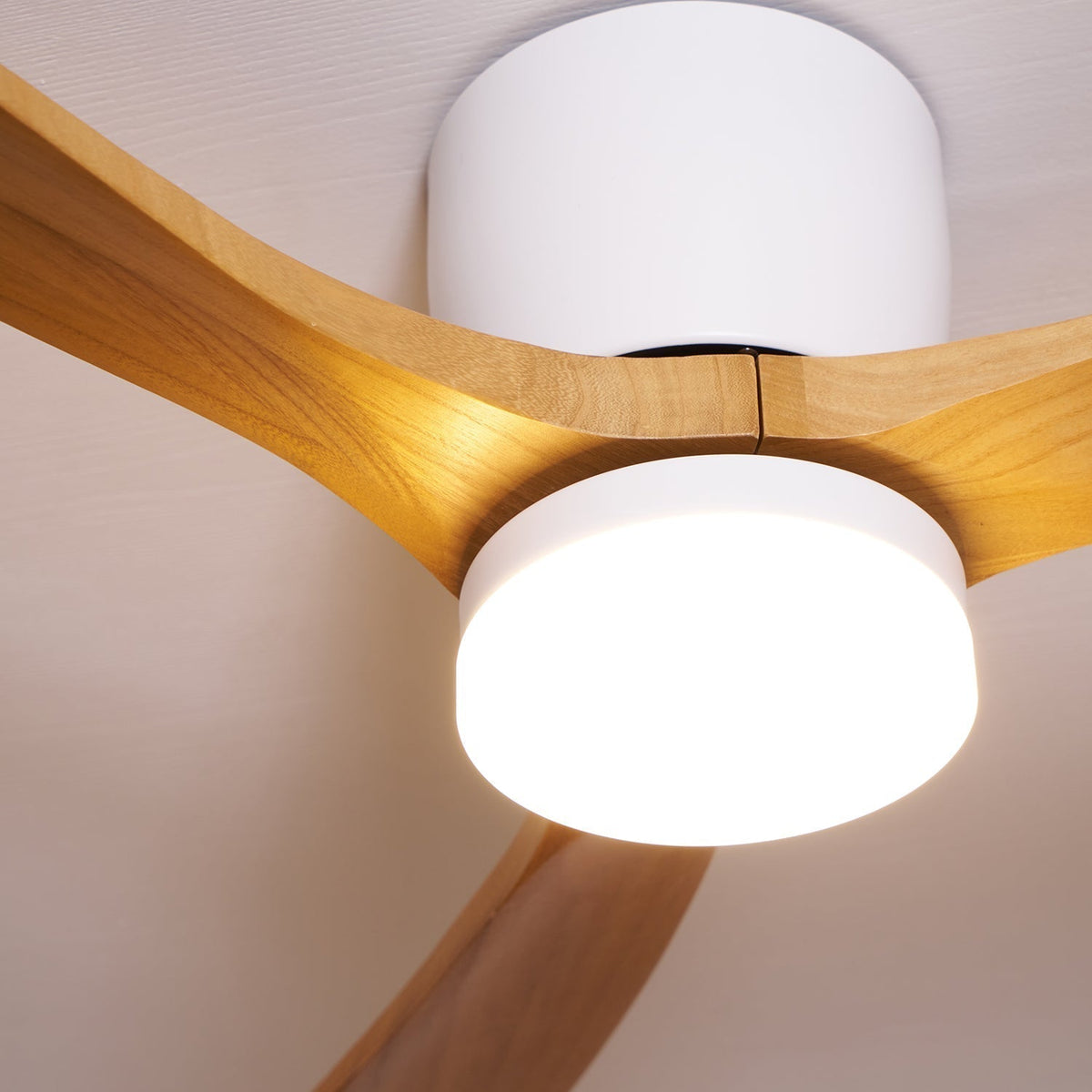 Ventilador de Techo con Luz Ezra Nórdico de Madera