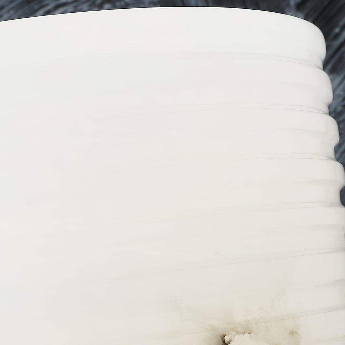 Elmarir lámpara de mesa Ribbed alabastro