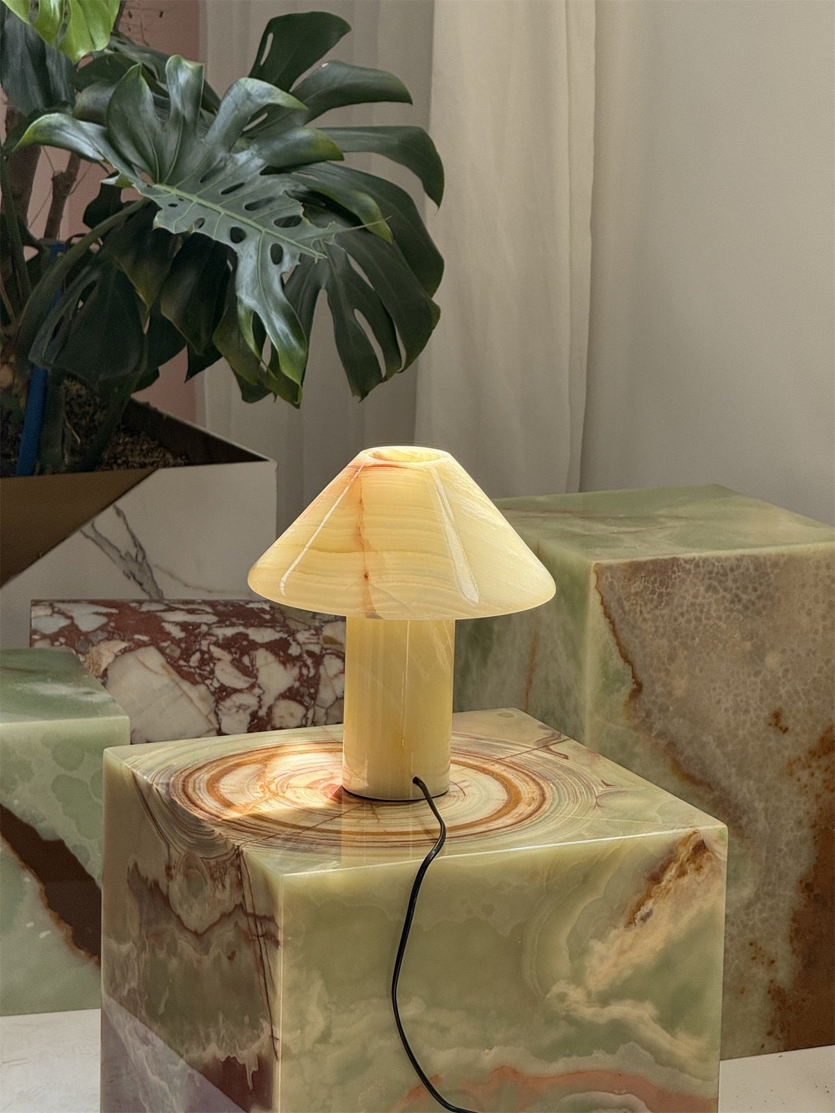 Pillar lámpara de mesa Stone