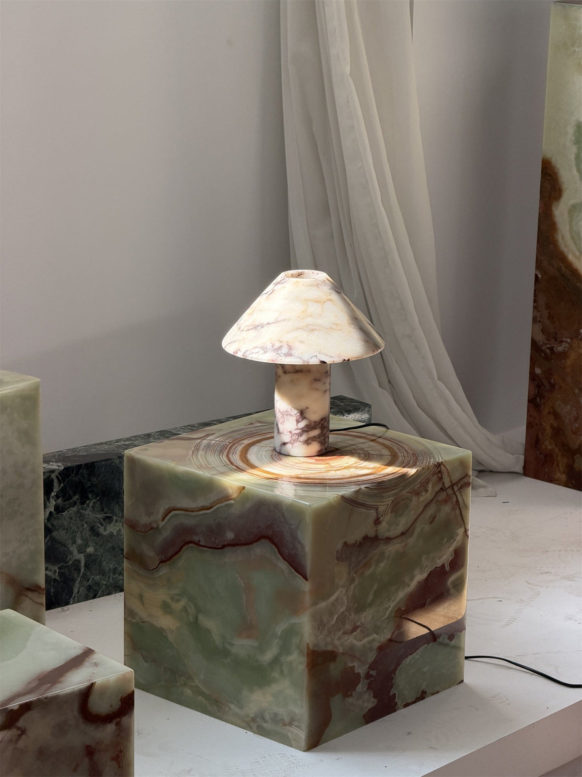 Pillar lámpara de mesa Stone