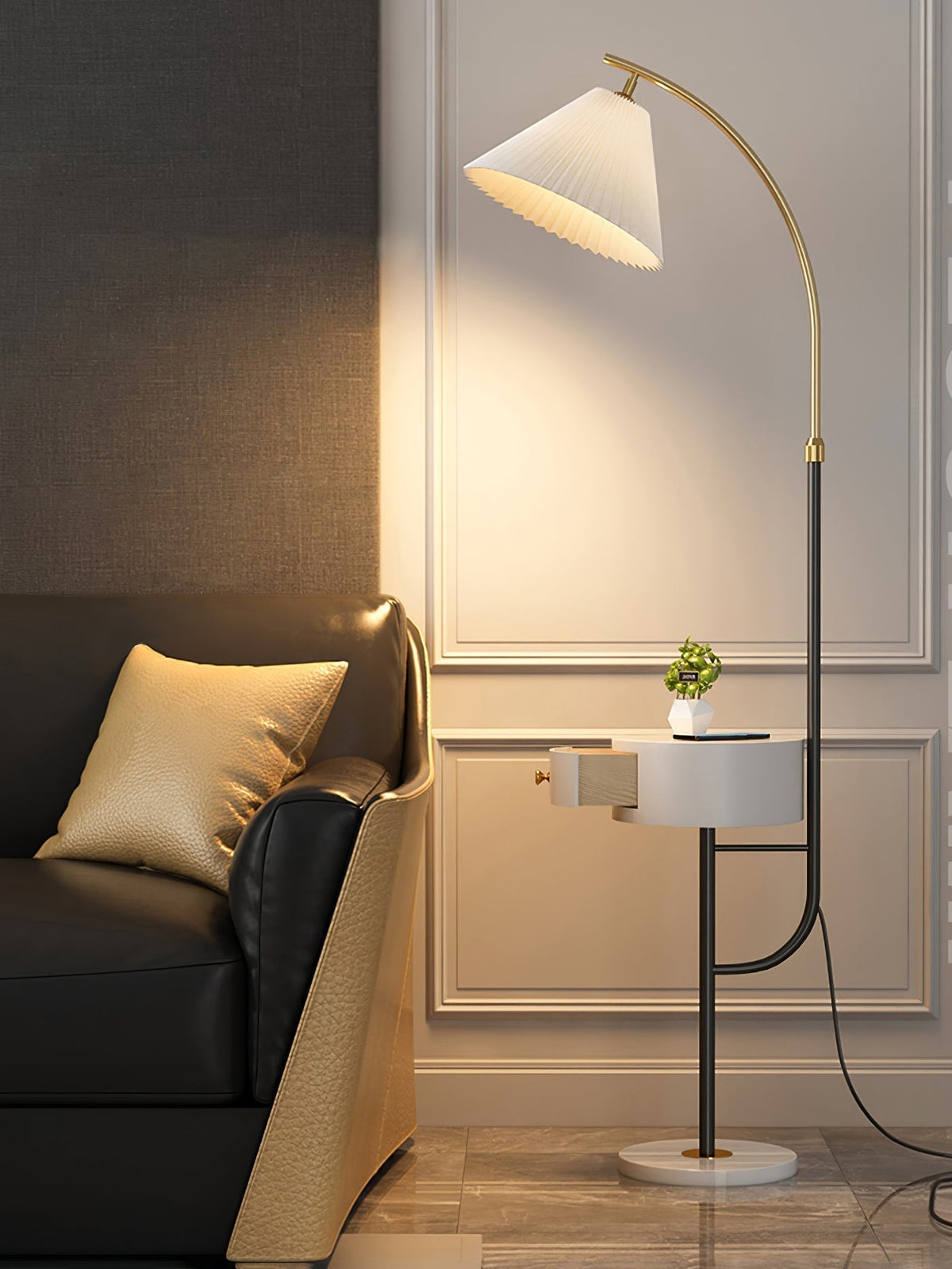 Arcora plisada Arc Floor Light