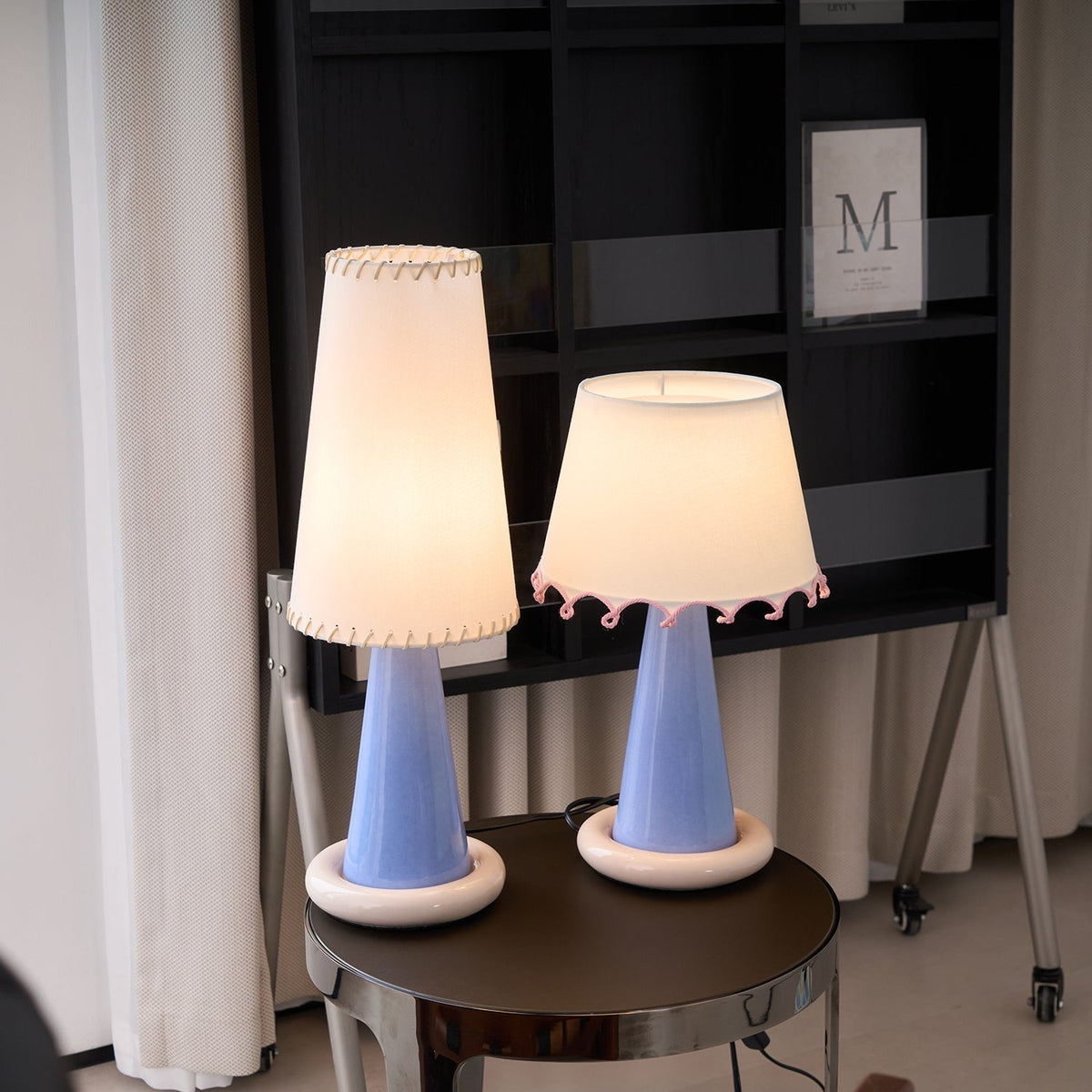 Rhett lámpara de mesa moderna de cerámica
