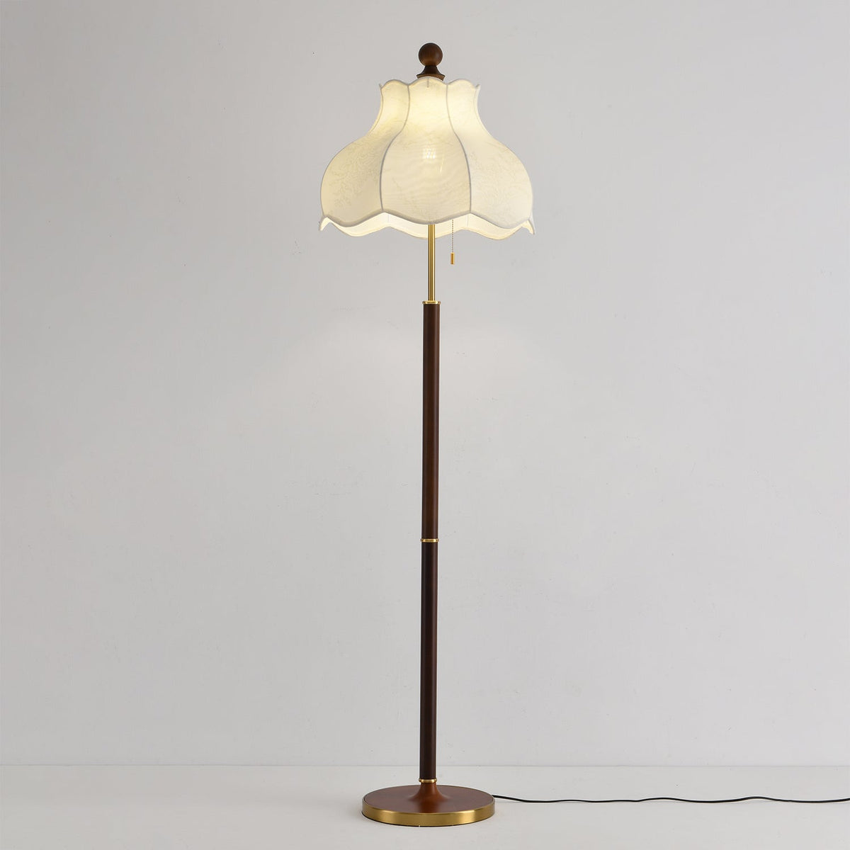 Tulfa lámpara de pie Vintage de madera