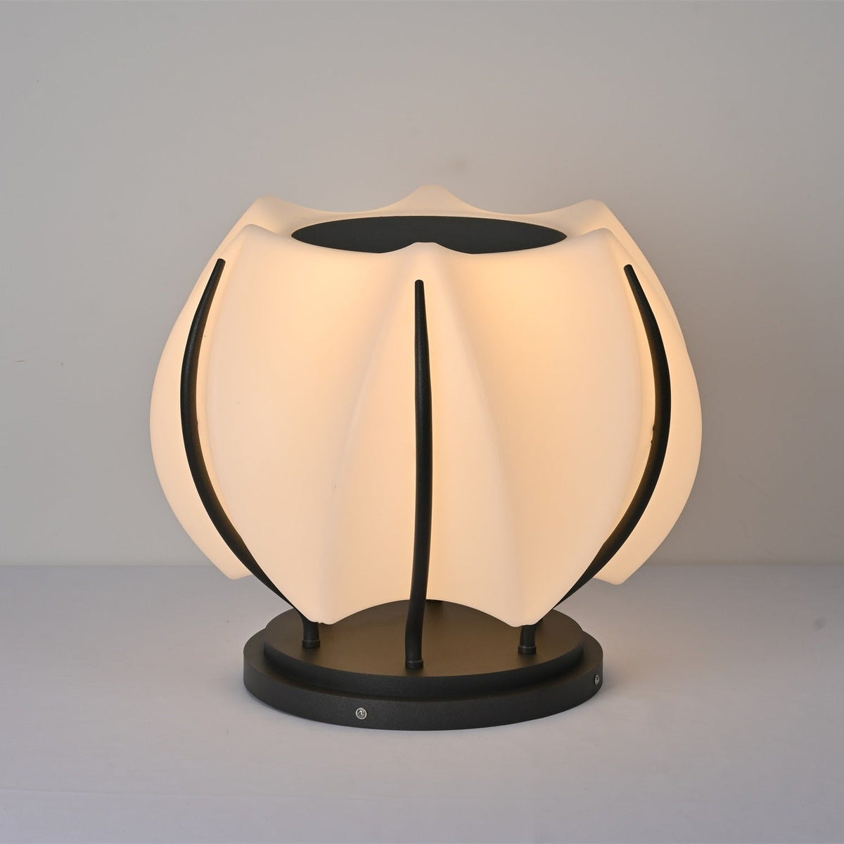 Leon luminaria exterior minimalista
